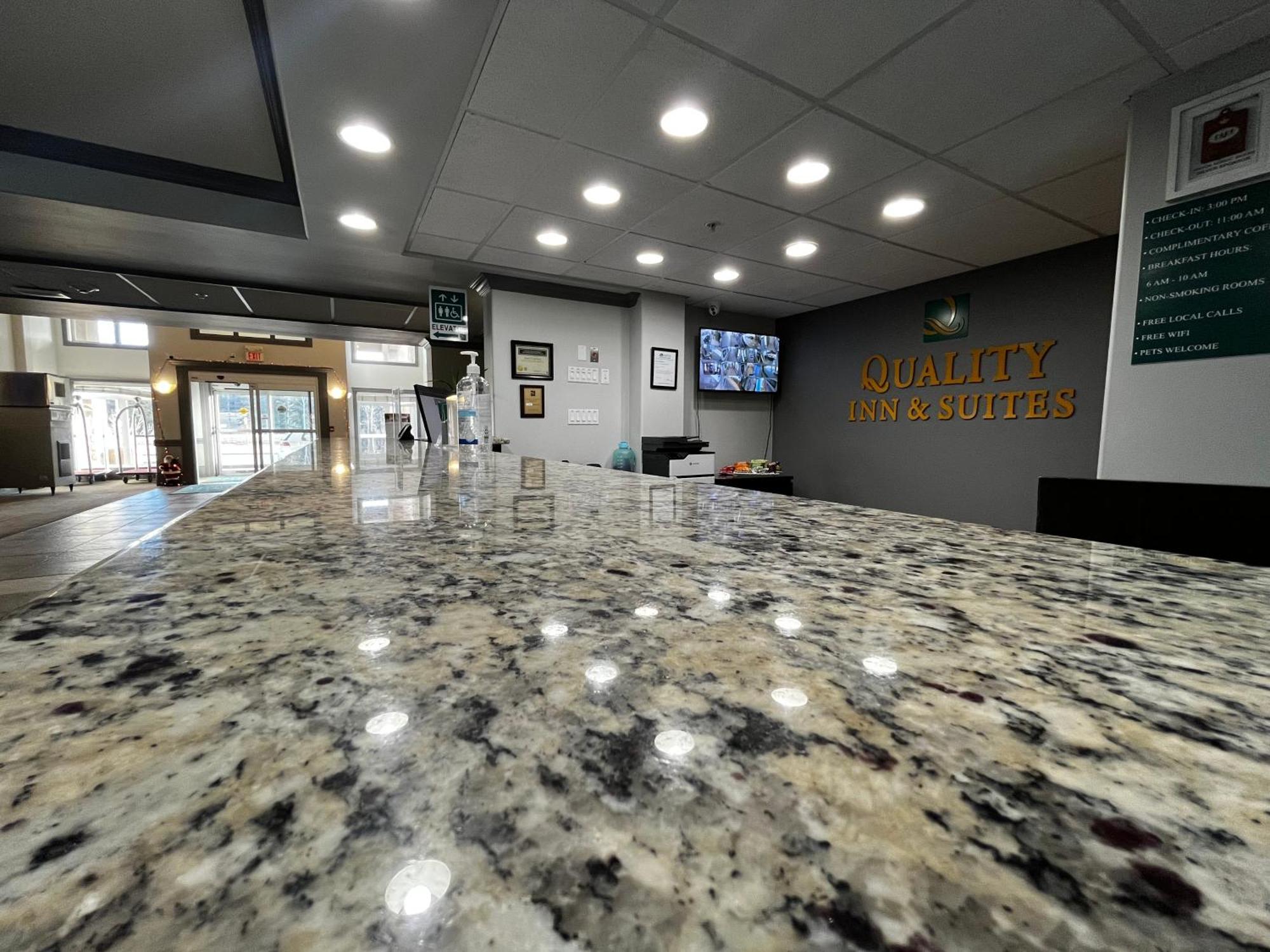 Quality Inn & Suites Hinton Luaran gambar