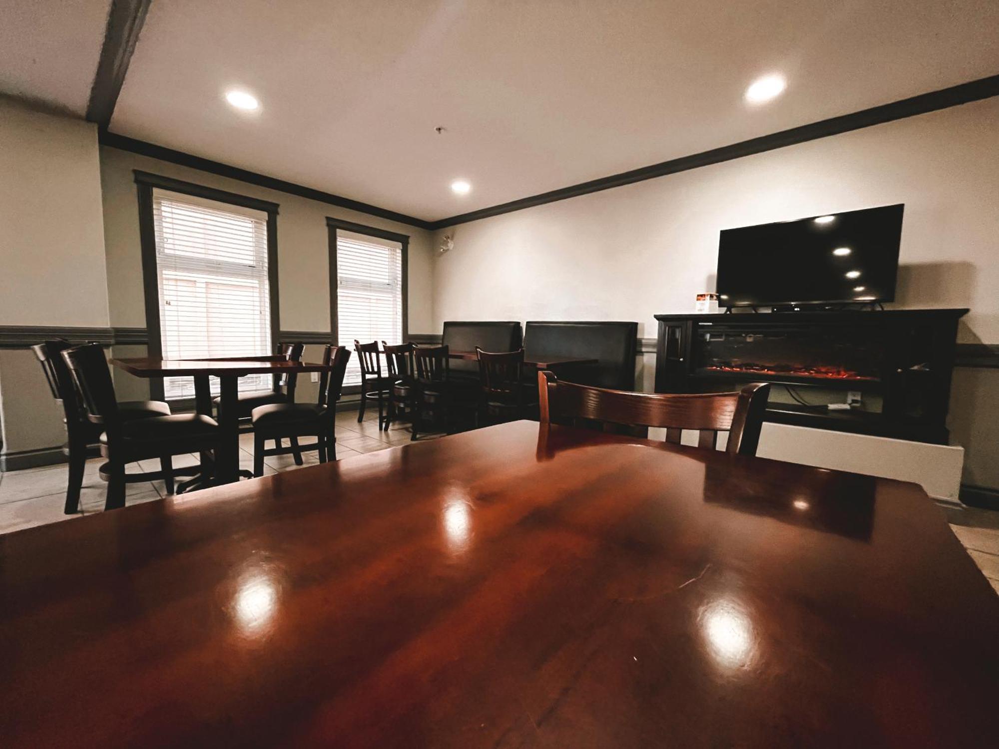 Quality Inn & Suites Hinton Luaran gambar